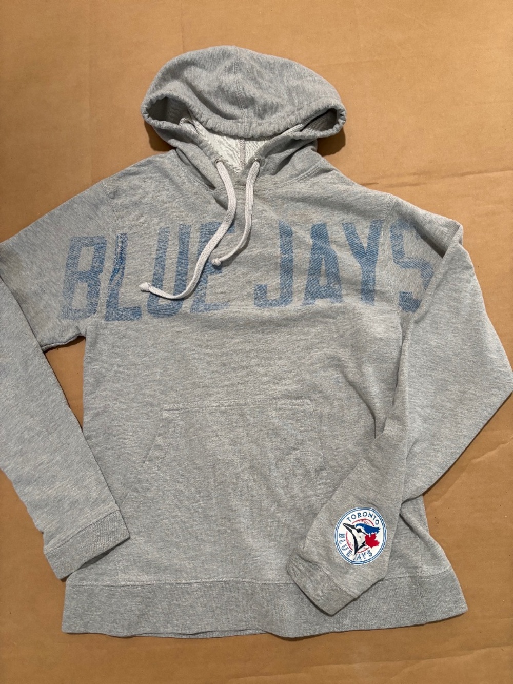 Toronto Blue Jays Womens Grey Pullover Hoodie Size Medium MLB Graphic Sweatshirt
